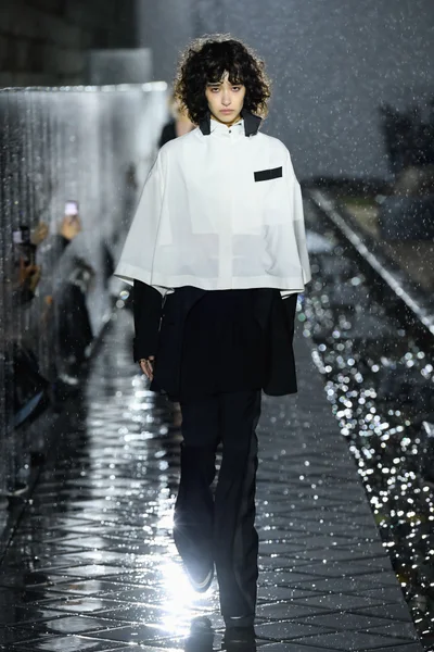Look 2